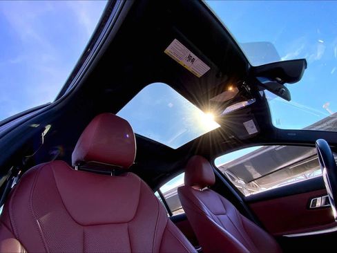 Used 2023 BMW 330i xDrive 330i xDrive w/ Premium Package image 14