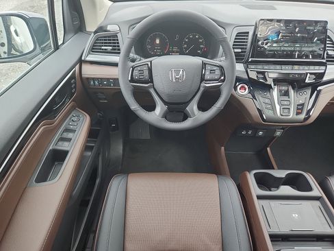New 2026 Honda Odyssey Elite image 8