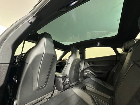 Used 2024 Porsche Taycan 4S w/ Premium Package image 21