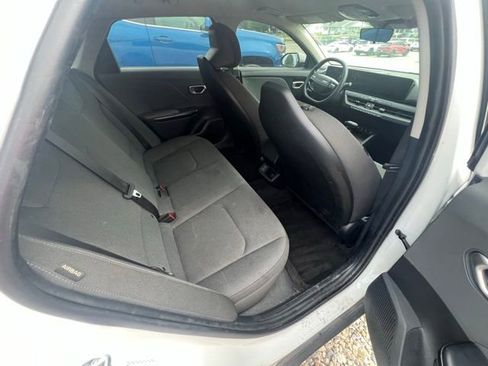 Used 2025 Kia K4 LX image 9