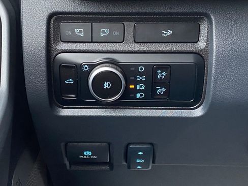 Used 2024 Ford F250 Lariat AWD/4WD image 31