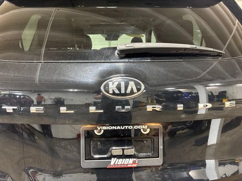 Used 2020 Kia Telluride S AWD/4WD image 14