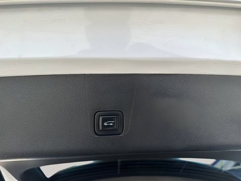 Used 2023 Chevrolet Traverse RS w/ LPO, Floor Liner Package AWD/4WD image 30