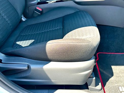 Used 2024 Mitsubishi Eclipse Cross LE image 27