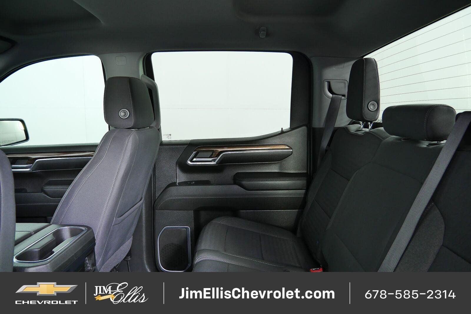 Used 2023 Chevrolet Silverado 1500 RST AWD/4WD image 17