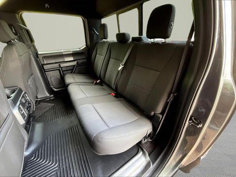 Used 2019 Ford F150 XLT w/ Equipment Group 302A Luxury AWD/4WD image 22