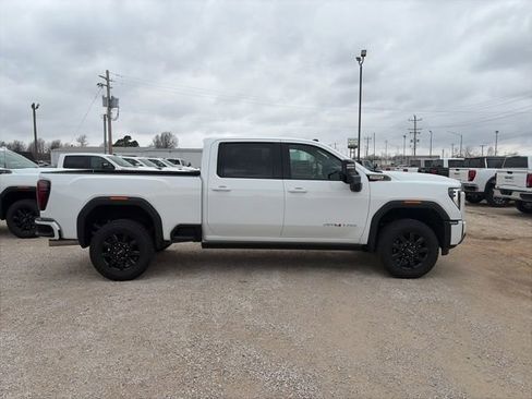 New 2026 GMC Sierra 2500 AT4 w/ AT4 Premium Plus Package image 7