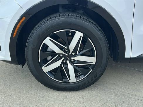 Used 2022 Kia Sorento S w/ Panoramic Sunroof Package FWD image 7