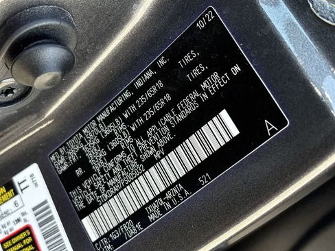 Used 2023 Toyota Highlander LE FWD image 32
