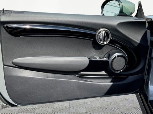 Used 2022 MINI Cooper S image 19