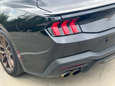 Used 2025 Ford Mustang GT Premium RWD image 13
