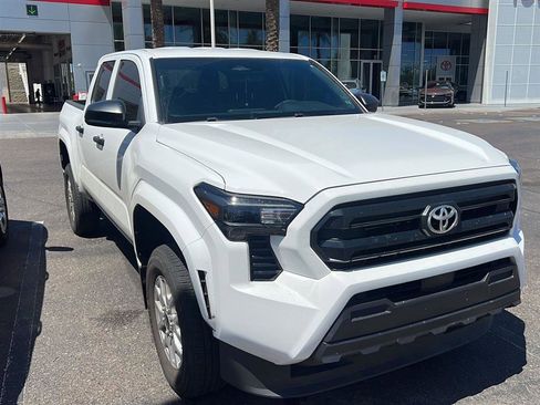 Used 2024 Toyota Tacoma SR image 7