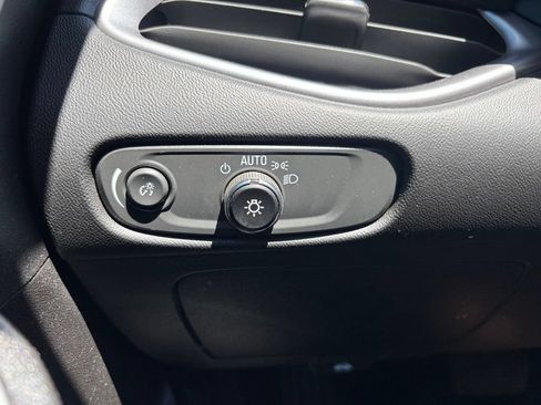 Used 2025 Chevrolet Malibu LT FWD image 26