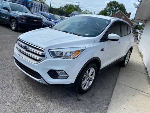 Used 2019 Ford Escape SE AWD/4WD image 6