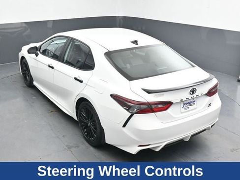 Used 2022 Toyota Camry SE w/ Convenience Package image 23