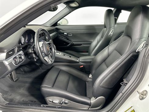 Certified 2017 Porsche 911 Carrera 4S image 5