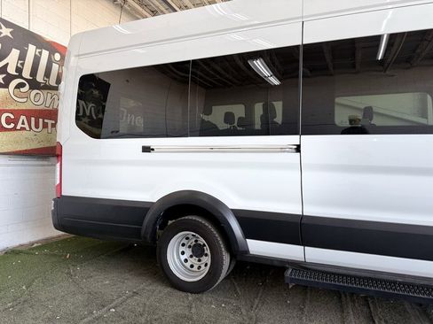 Used 2021 Ford Transit 350 XLT image 4