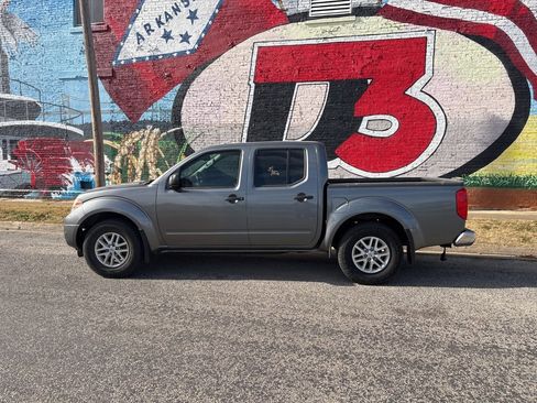 Used 2018 Nissan Frontier SV w/ Value Truck Package image 3