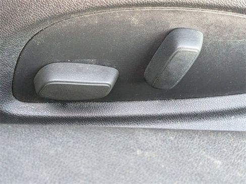 Used 2016 Chevrolet Camaro SS image 15