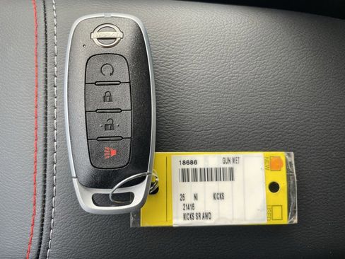 New 2026 Nissan Kicks SR w/ Cold Weather Package image 22