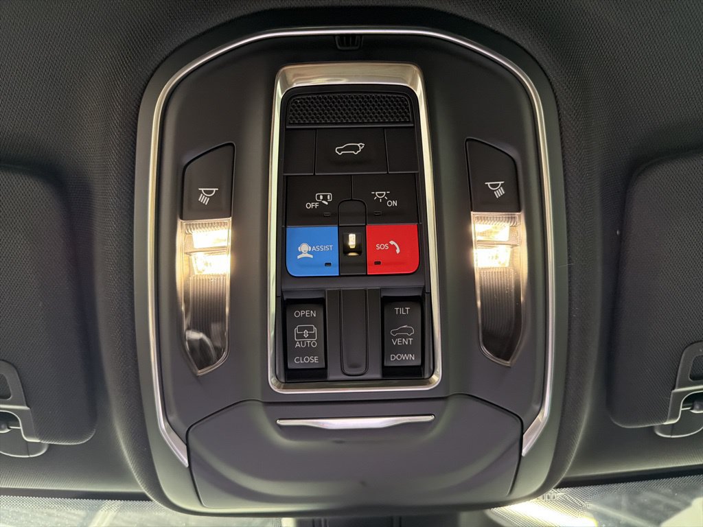 New 2026 Jeep Grand Cherokee Altitude AWD/4WD image 25