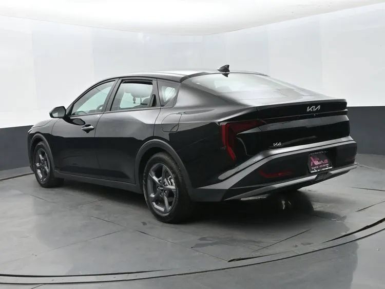 Used 2025 Kia K4 FWD image 9