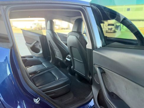 Used 2023 Tesla Model Y AWD image 23