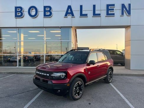 New 2025 Ford Bronco Sport Outer Banks w/ Outer Banks Tech Package+ image 1