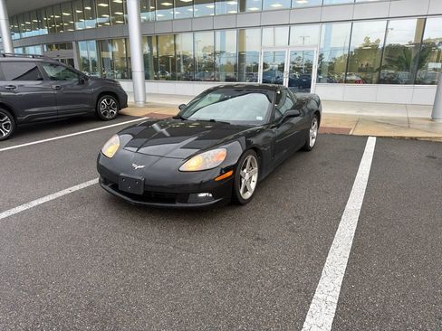 Used 2008 Chevrolet Corvette Coupe w/ Preferred Equipment Group RWD image 1