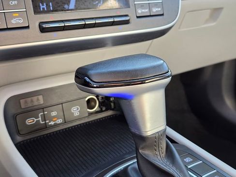 Used 2024 Hyundai Kona SEL AWD/4WD image 30