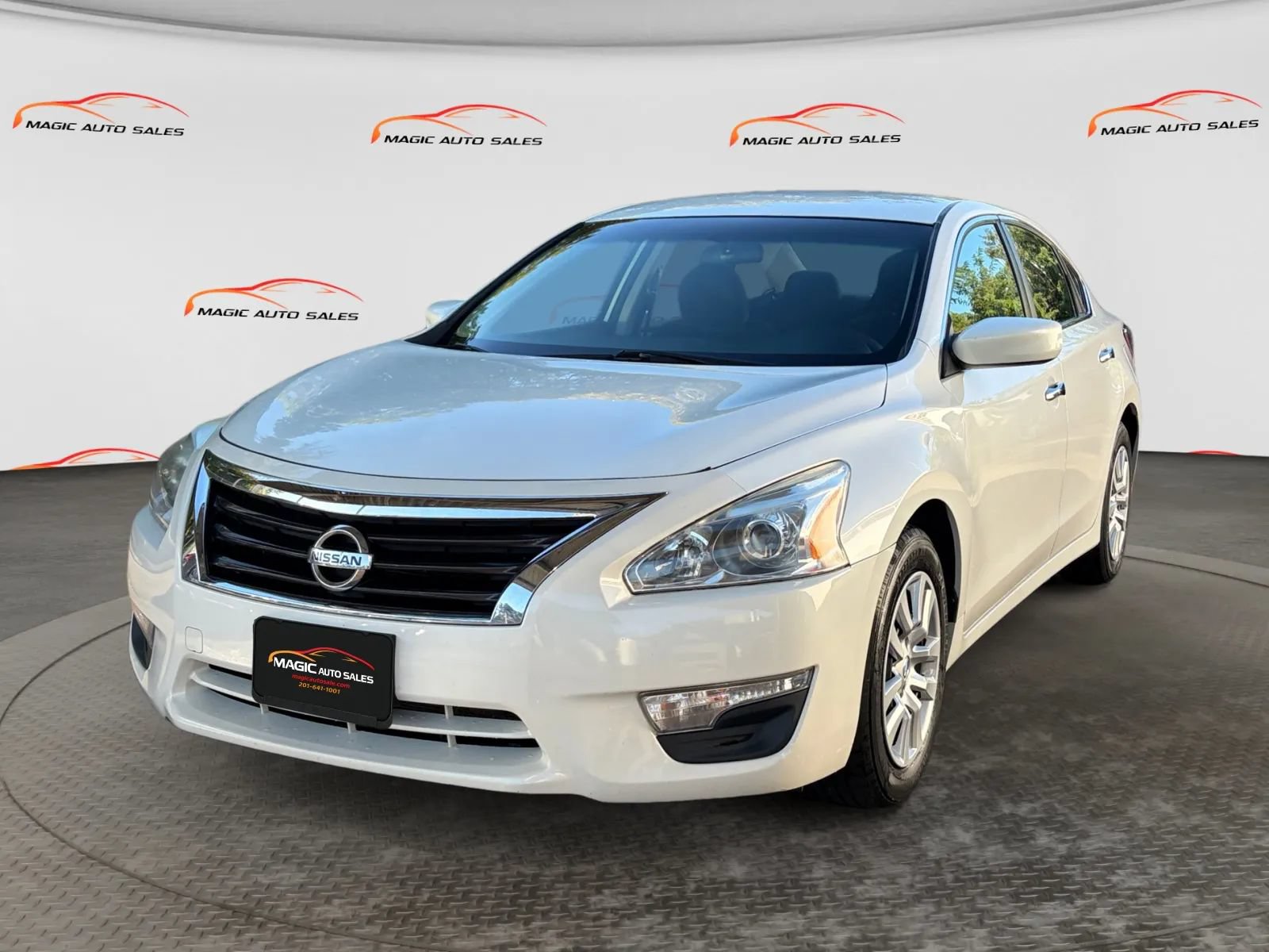 Used 2014 Nissan Altima 2.5 S FWD image 1