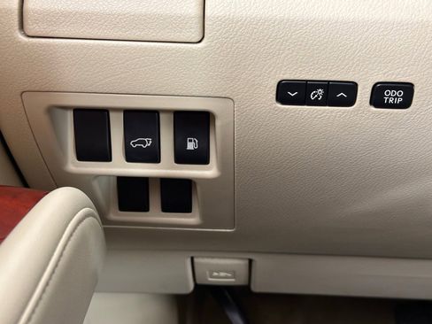 Used 2012 Lexus RX 450h AWD w/ Premium Pkg image 17
