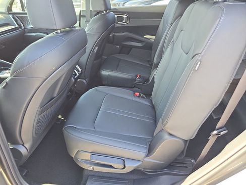 New 2026 Kia Sorento EX FWD image 17