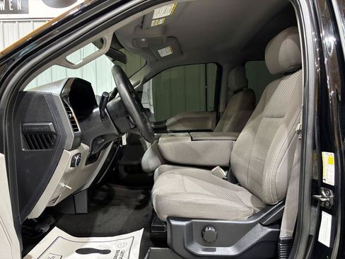 Used 2017 Ford F250 XLT AWD/4WD image 11