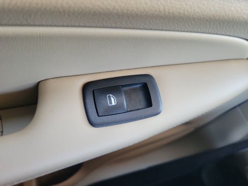 Used 2020 Jeep Grand Cherokee Limited RWD image 13