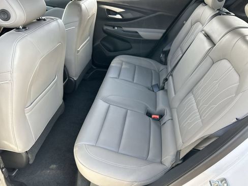 Used 2025 Buick Envista Avenir FWD image 25