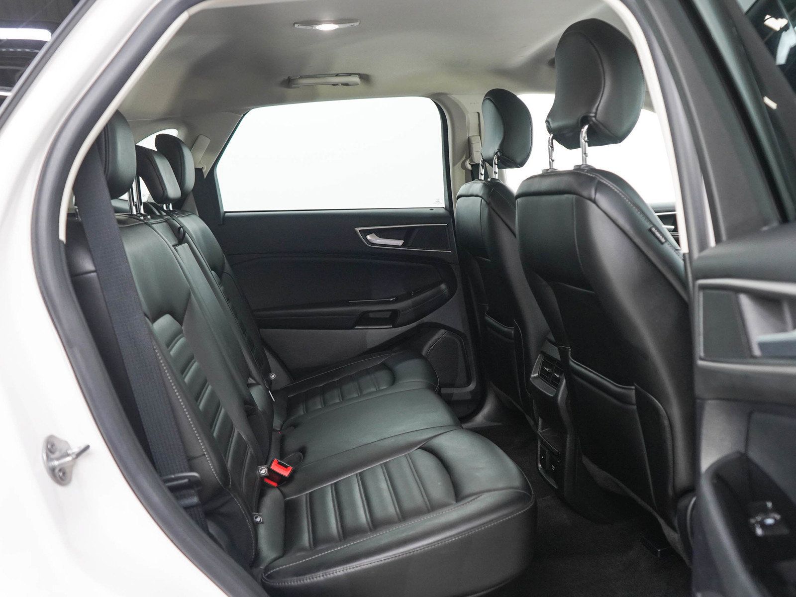 Used 2019 Ford Edge SEL w/ Equipment Group 201A AWD/4WD image 12