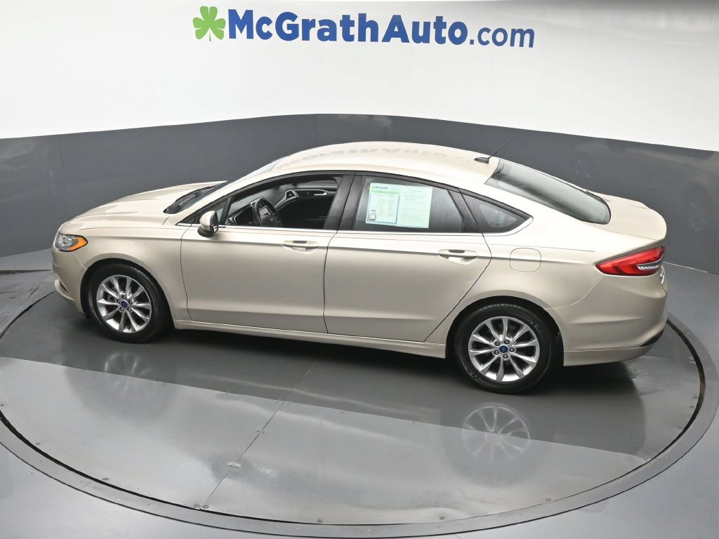 Used 2017 Ford Fusion SE w/ Fusion SE Technology Package FWD image 24