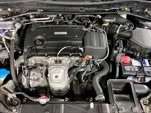 Used 2016 Honda Accord Sport image 9