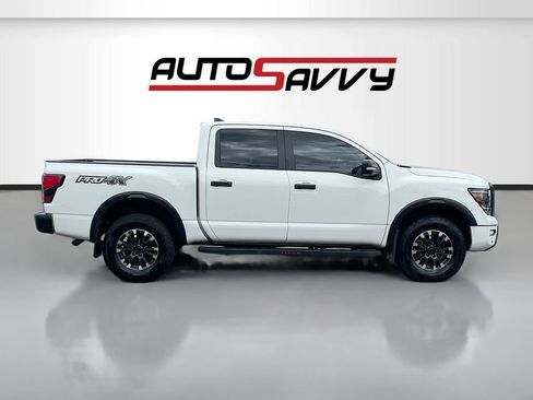 Used 2024 Nissan Titan PRO-4X w/ Pro-4x Convenience Package AWD/4WD image 8