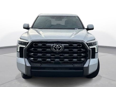 Used 2024 Toyota Tundra Platinum image 3