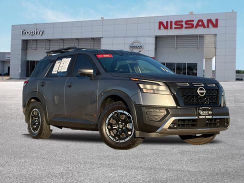 Certified 2025 Nissan Pathfinder Rock Creek image 1