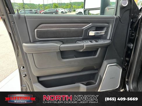 New 2026 RAM 2500 Laramie AWD/4WD image 5