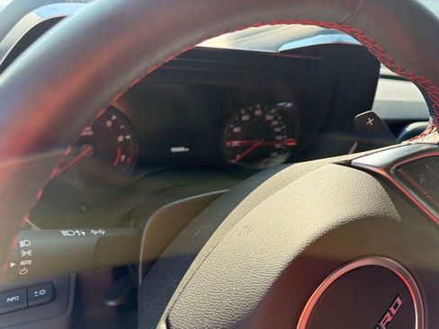 Used 2018 Chevrolet Camaro SS RWD image 6