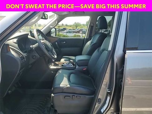 Used 2023 Nissan Armada SL w/ Captain's Chairs Package RWD image 3