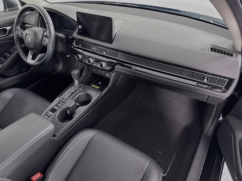 Certified 2023 Honda Civic Touring image 30