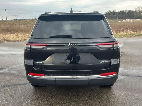 Used 2023 Jeep Grand Cherokee Limited image 4