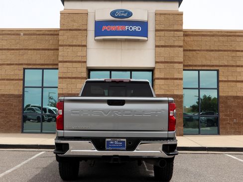Used 2025 Chevrolet Silverado 2500 LT w/ Texas Edition AWD/4WD image 7