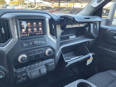 New 2026 GMC Sierra 2500 Pro w/ Convenience Package image 35