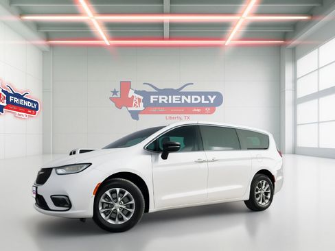 New 2026 Chrysler Pacifica Select image 25